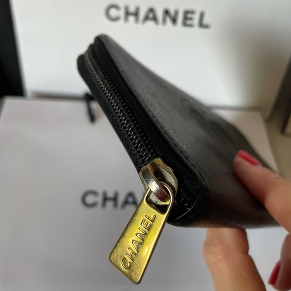 CHANEL Black Leather Timeless CC Logo Zipped Long Wallet Purse - Picture 10 of 14